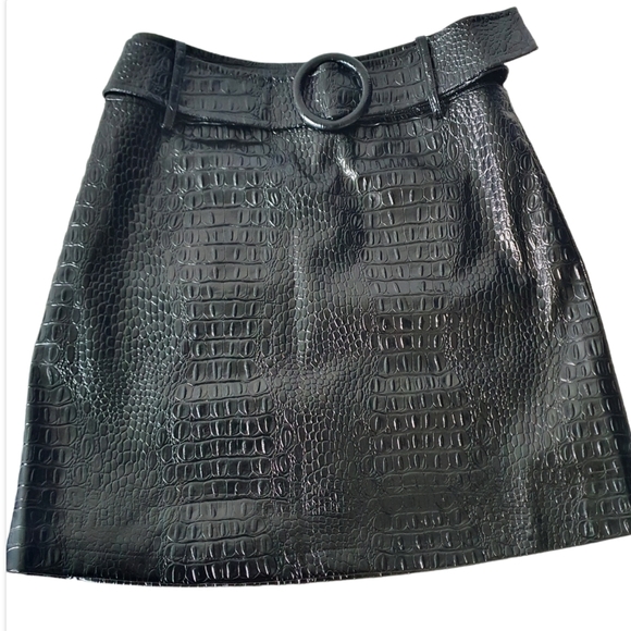 Atmos&Here Bianca Belted Mini Skirt faux Leather size 8 Black NWOT - Picture 4 of 7